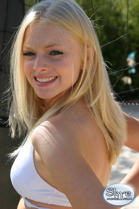 Skye Model are proud to present you with a xxx photos featuring Skye Model unveiling amazing body